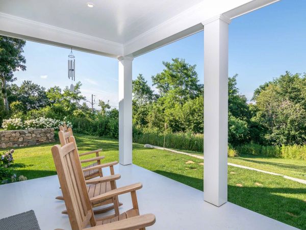 Cape Cod Home 994496