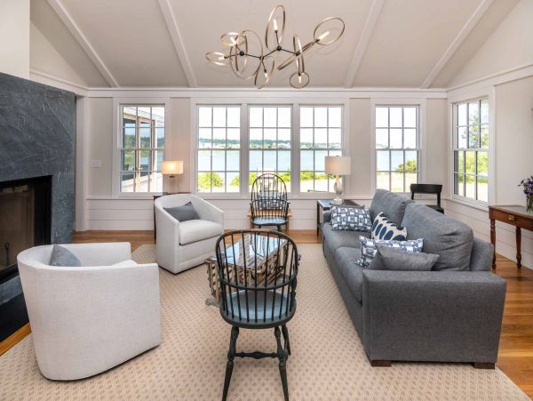 Cape Cod Home 994498