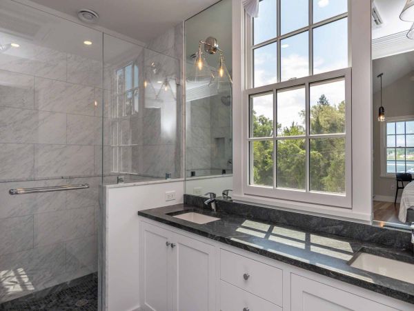 Cape Cod Home 994498