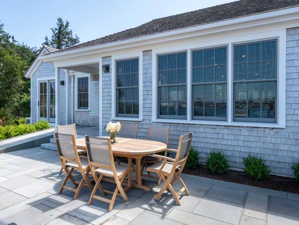 Cape Cod Home 994498