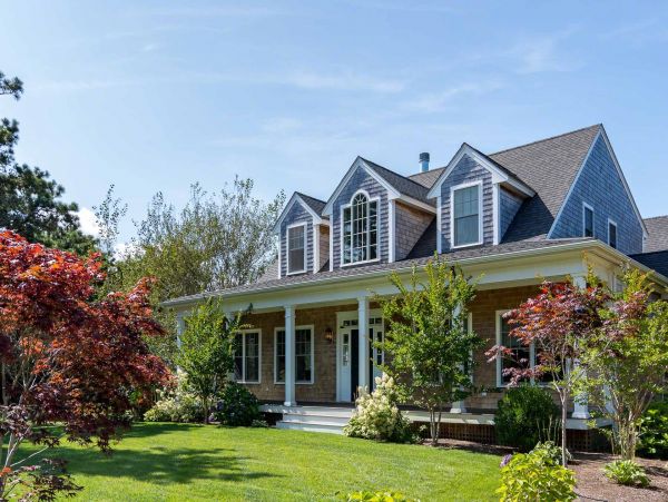 Cape Cod Home 994499