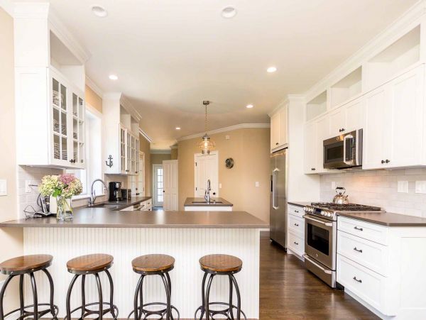 Cape Cod Home 994499
