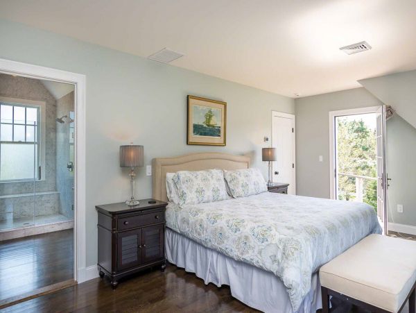 Cape Cod Home 994499