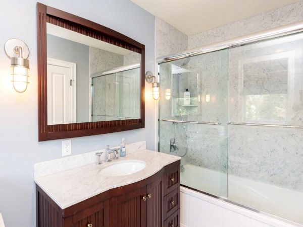 Cape Cod Home 994499
