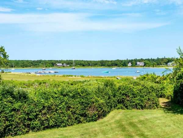 Cape Cod Home 994501