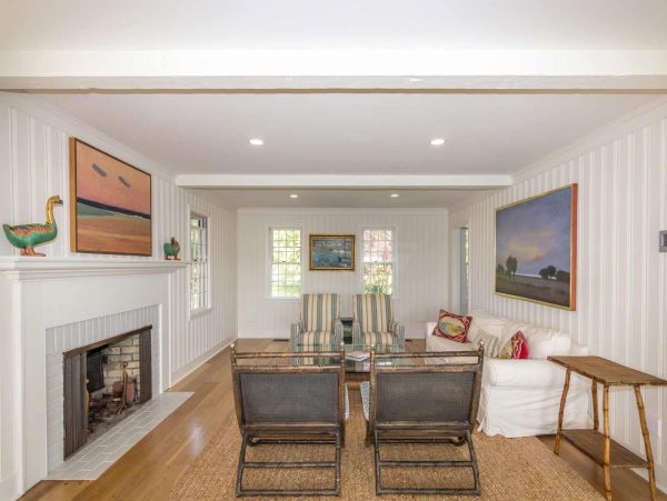 Cape Cod Home 994501