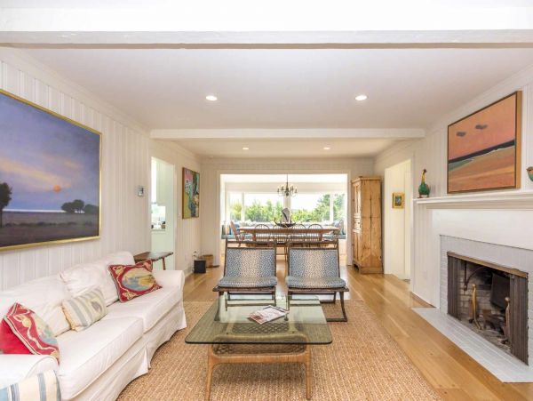 Cape Cod Home 994501