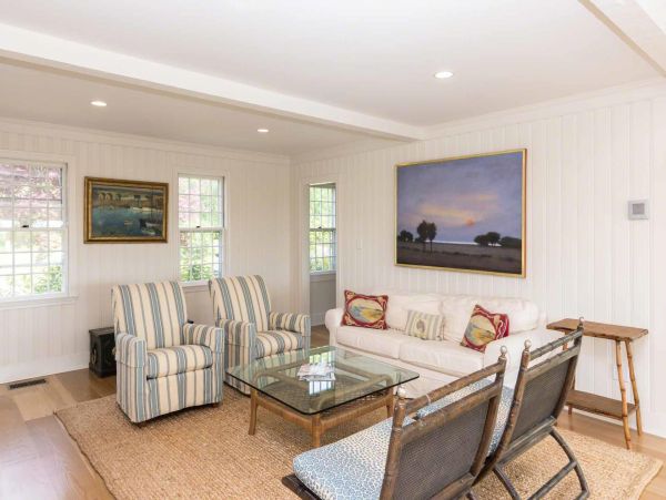 Cape Cod Home 994501