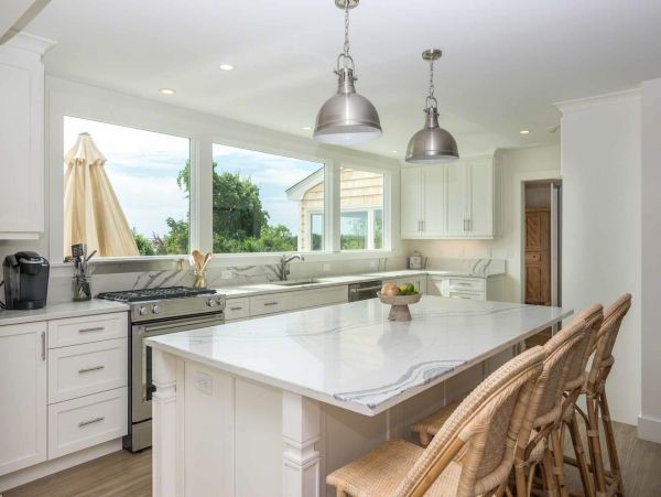 Cape Cod Home 994501