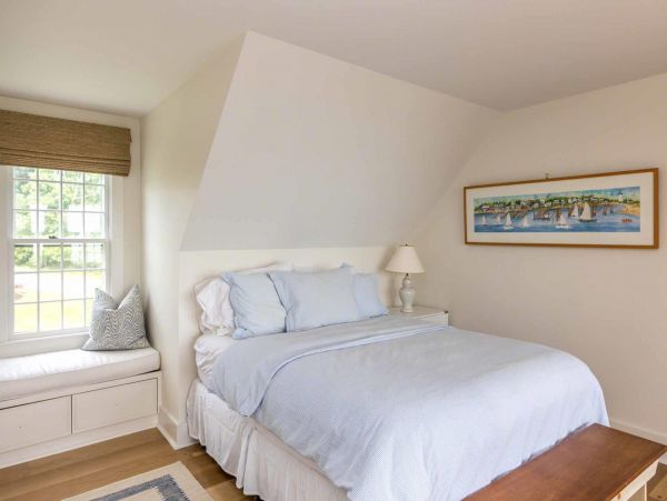 Cape Cod Home 994501