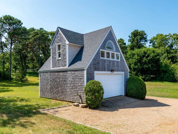 Cape Cod Home 994501