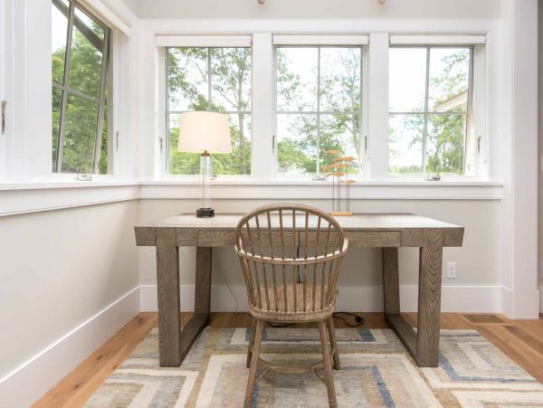 Cape Cod Home 994502