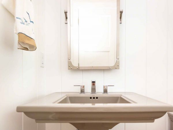 Cape Cod Home 994502