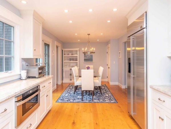 Cape Cod Home 994503