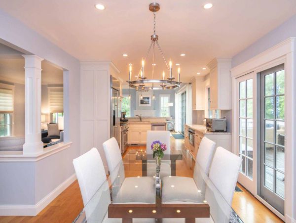 Cape Cod Home 994503