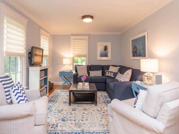 Cape Cod Home 994503
