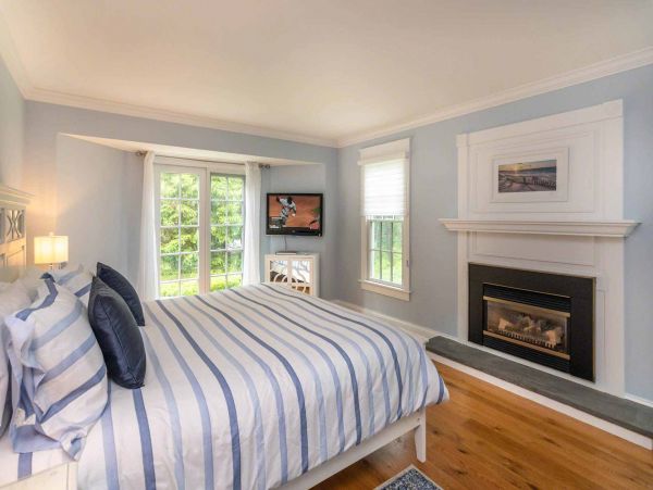 Cape Cod Home 994503