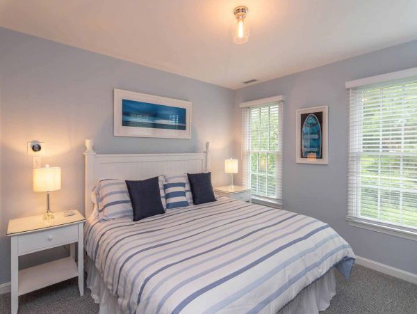 Cape Cod Home 994503