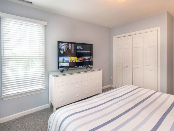 Cape Cod Home 994503