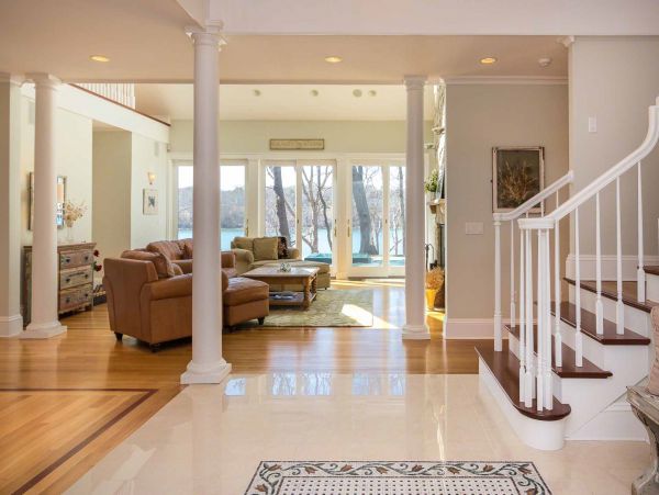Cape Cod Home 994504