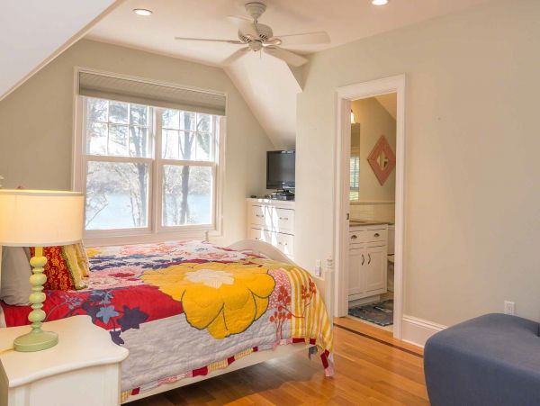 Cape Cod Home 994504