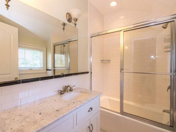 Cape Cod Home 994504