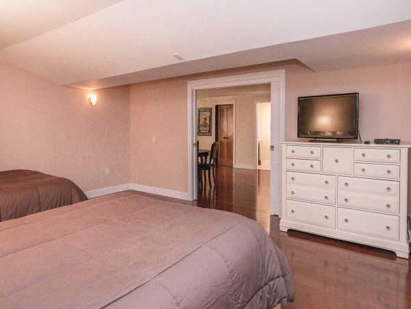 Cape Cod Home 994504