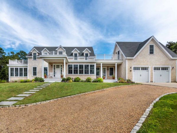 Cape Cod Home 994505