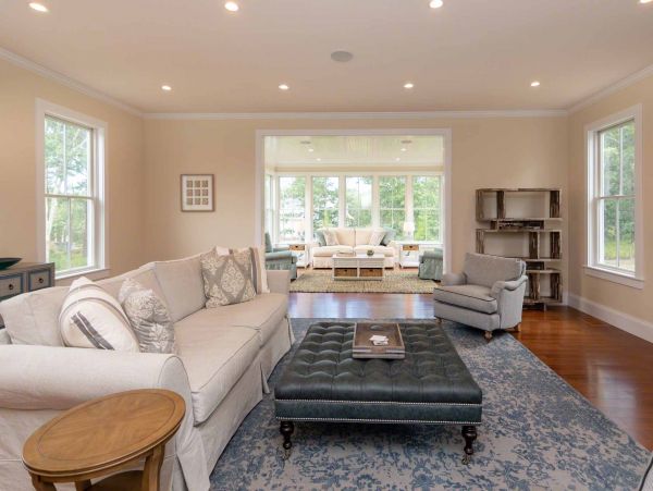 Cape Cod Home 994505