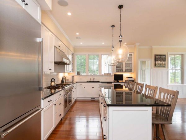 Cape Cod Home 994505