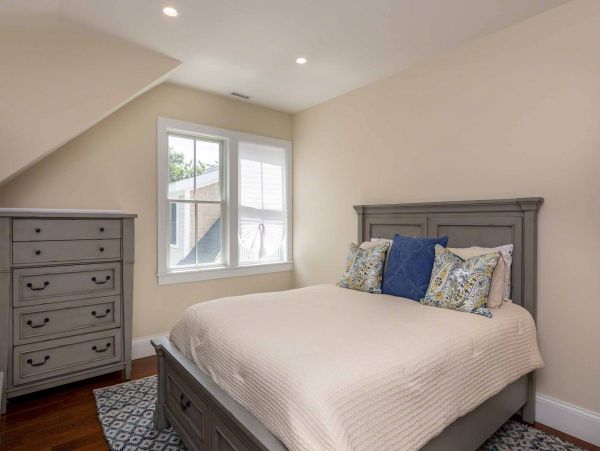 Cape Cod Home 994505
