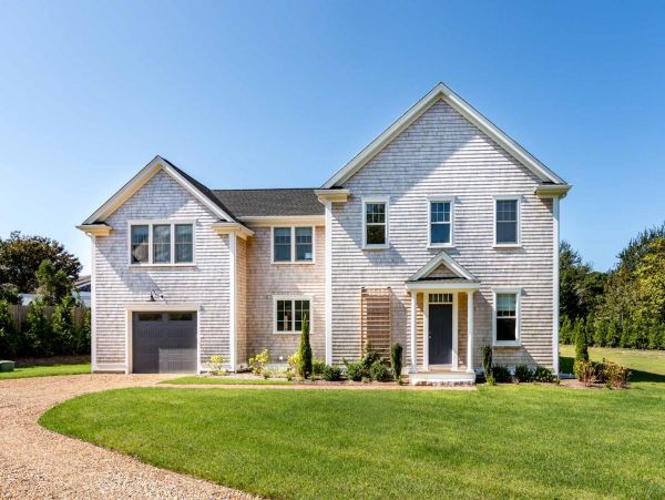 Cape Cod Home 994506