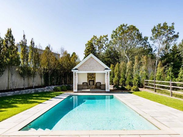Cape Cod Home 994506