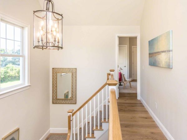 Cape Cod Home 994506