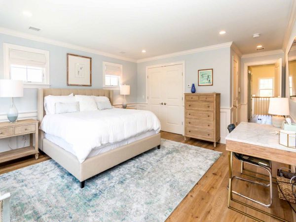 Cape Cod Home 994506