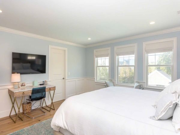 Cape Cod Home 994506