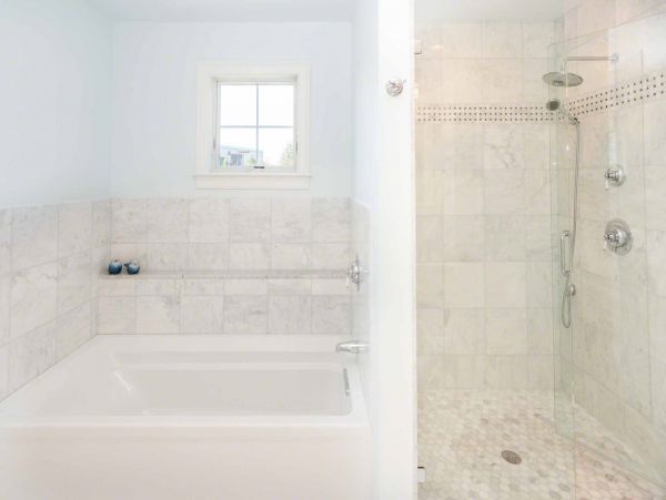 Cape Cod Home 994506