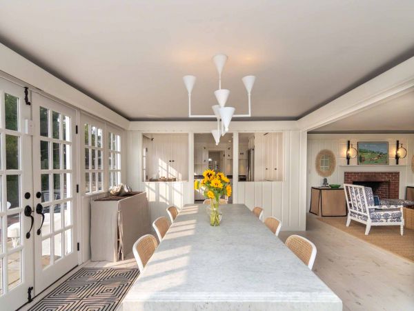 Cape Cod Home 994508