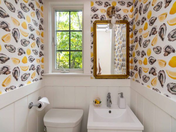 Cape Cod Home 994508