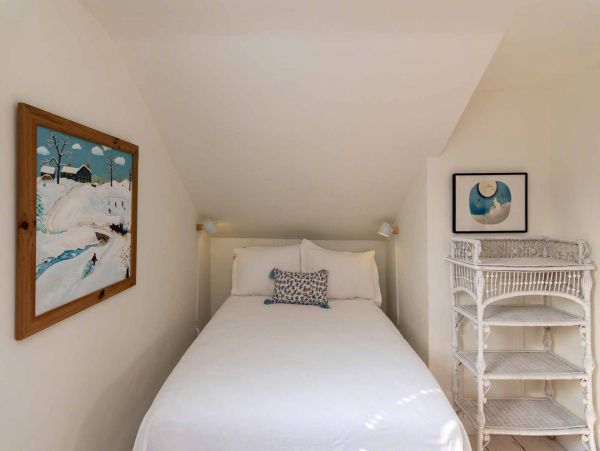 Cape Cod Home 994508