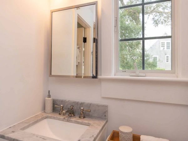 Cape Cod Home 994508