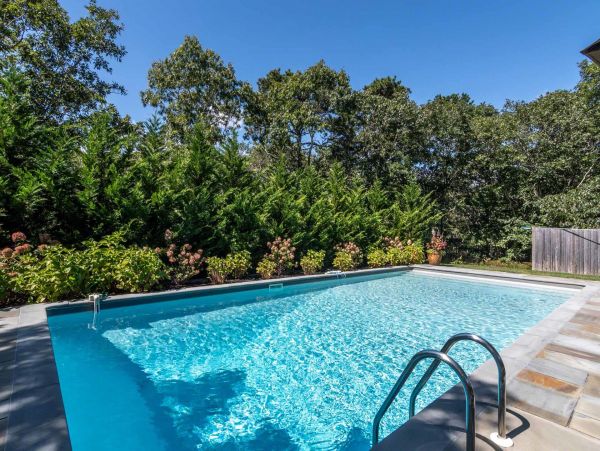 Cape Cod Home 994509