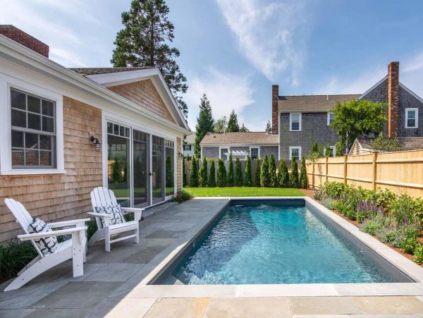 Cape Cod Home 994510