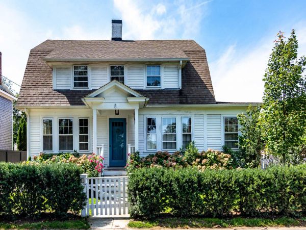 Cape Cod Home 994510