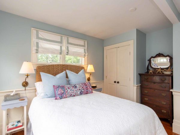 Cape Cod Home 994510