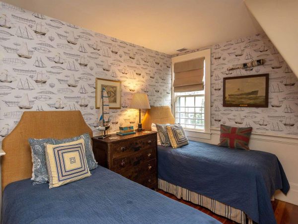Cape Cod Home 994510