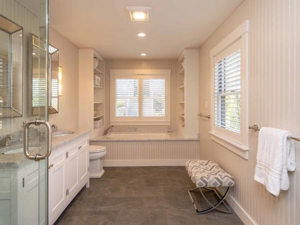 Cape Cod Home 994512