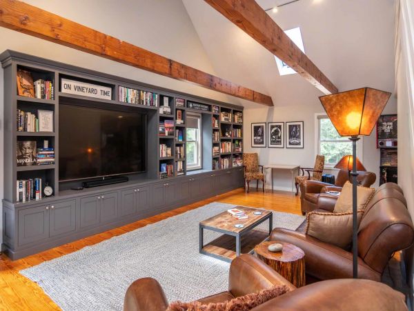 Cape Cod Home 994512
