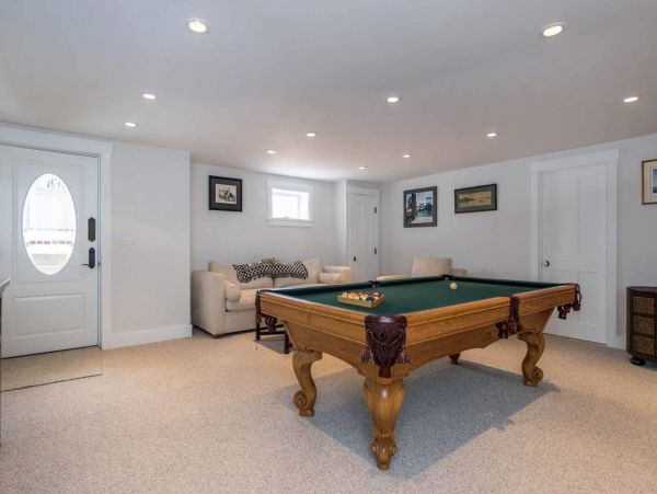 Cape Cod Home 994513