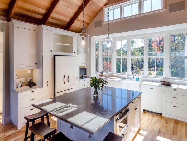 Cape Cod Home 994514
